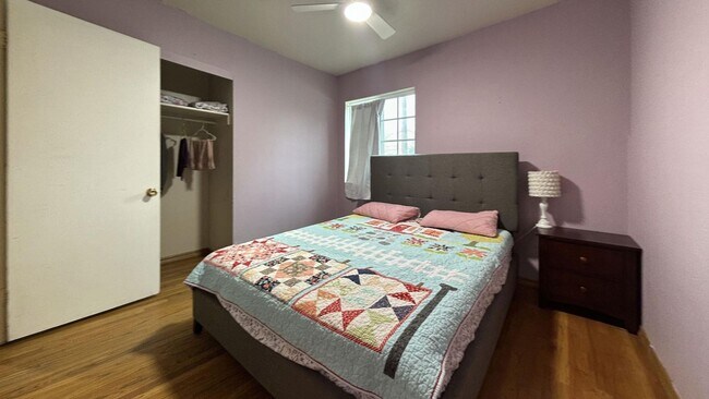 Building Photo - Spacious 4 Bedroom, 3 Bathroom Redlands Home!