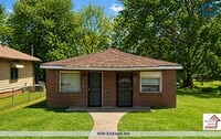 Building Photo - 4020 Kirkland Ave
