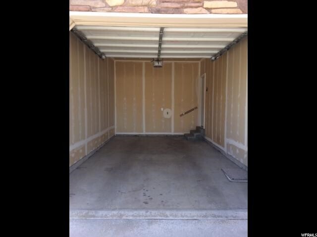 Building Photo - 717 S Clearwater Ct