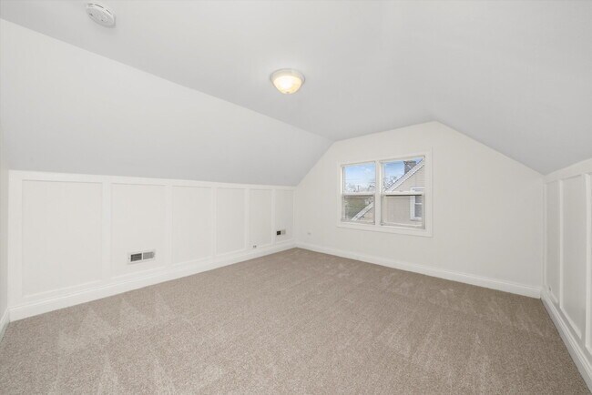 Building Photo - Updated 5-Bedroom, 2-Bath Home Across from the Park