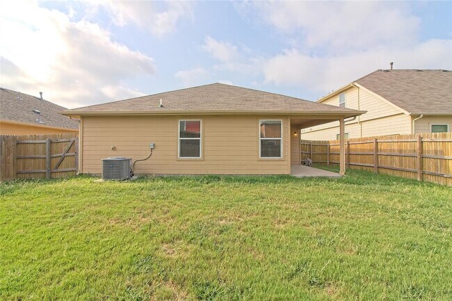 Building Photo - 11312 Malta Dr