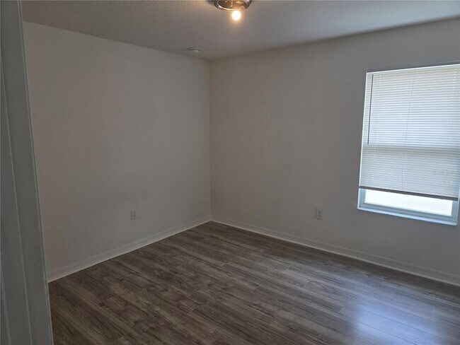 Building Photo - 3872 Carrick Bend Dr