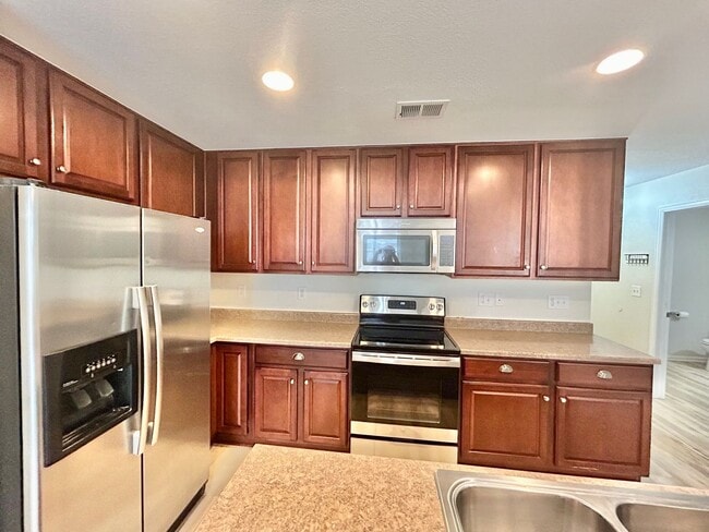 Building Photo - Welcome to your Dream Home!
