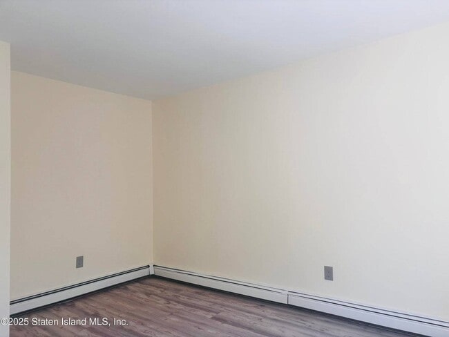 Building Photo - 145 Sandalwood Dr