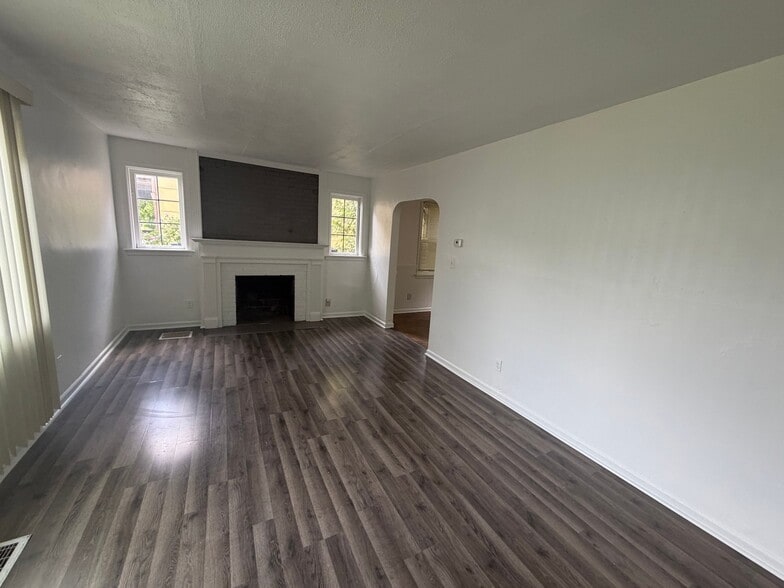 Building Photo - 1255 Genessee Ave