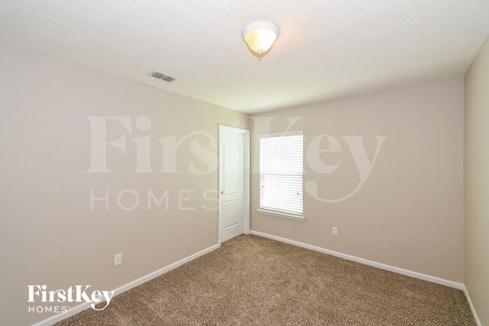 Building Photo - 15612 Mason Lakes Dr