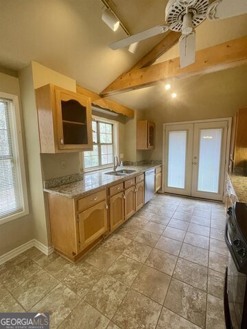 Building Photo - 242 Ebenezer Church Rd