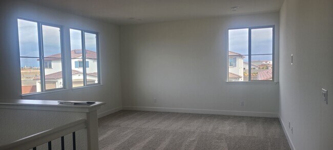 Building Photo - MOVE-IN SPECIAL! Lumiere @ Sierra West, Ro...
