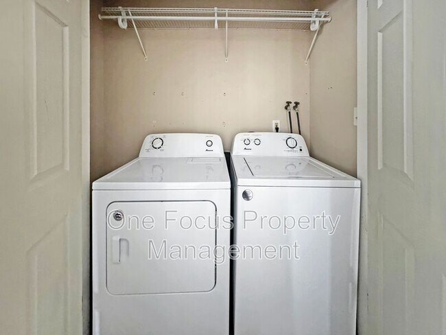 Building Photo - 830 Ave G