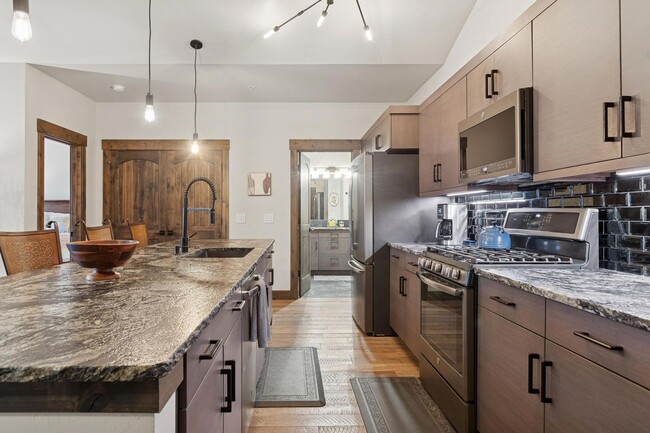 Building Photo - Delightful Monterra 2 Bed 2 Bath Condo with Views of Glacier Park