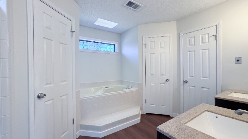 Building Photo - 6641 Blue Spruce Dr