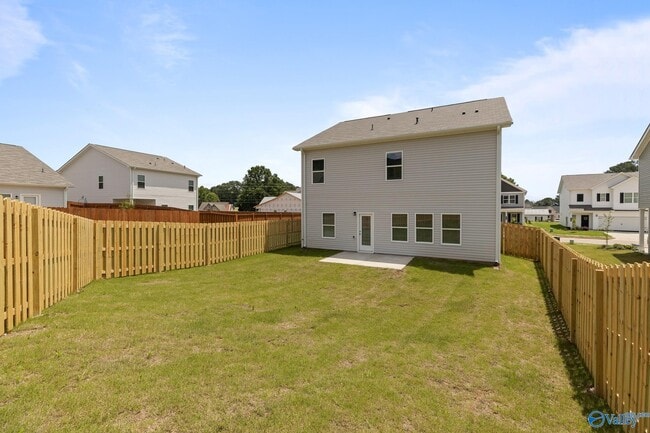 Building Photo - 7202 Fox Gln Cir SE