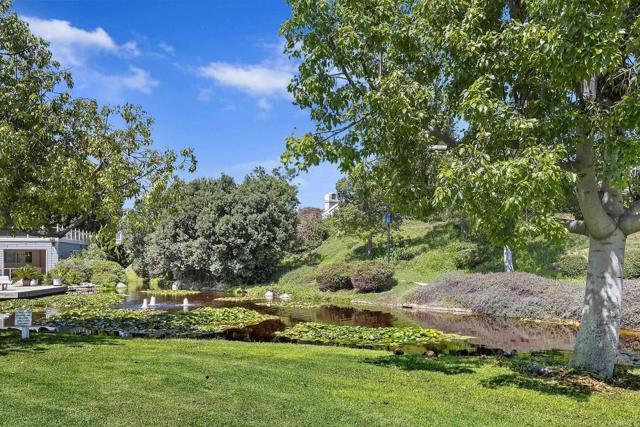 Building Photo - 819 Daphne Ct