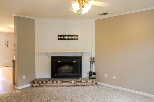 Building Photo - 2 Bedroom Townhome in Augusta!