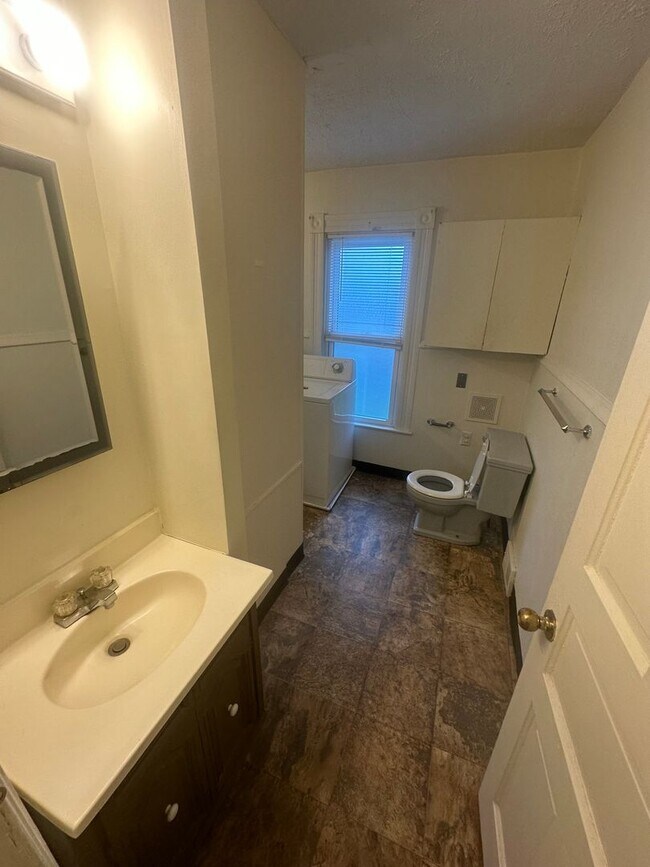 Building Photo - sce633