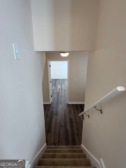 Building Photo - 10111 Settlers Grove Rd NE