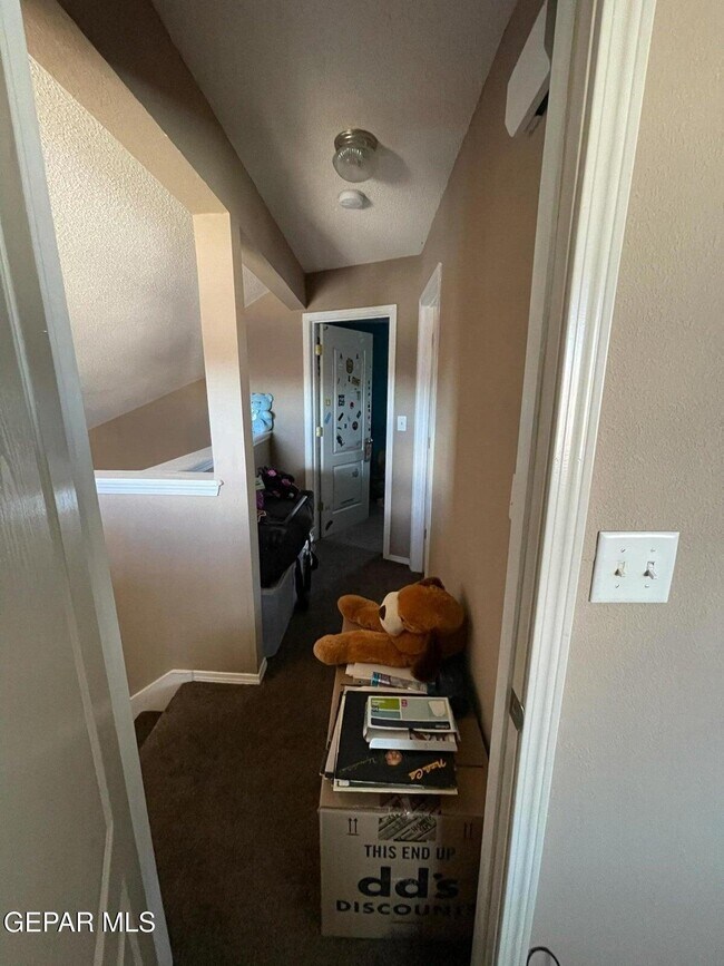 Building Photo - 11749 Mesquite Miel Dr