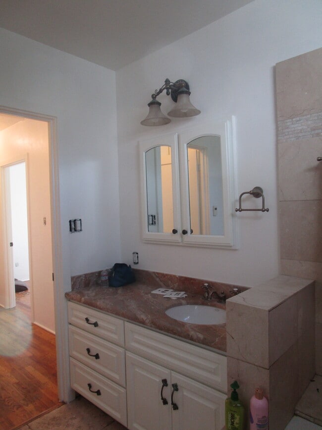 Building Photo - 4810 Crystal St