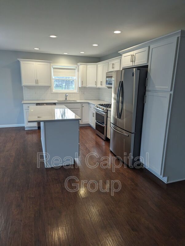 Building Photo - 753 Seneca Creek Rd
