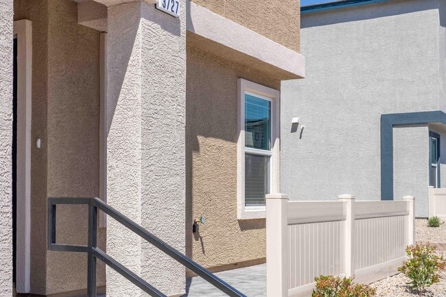 Building Photo - 3727 Celesta Vis Ave