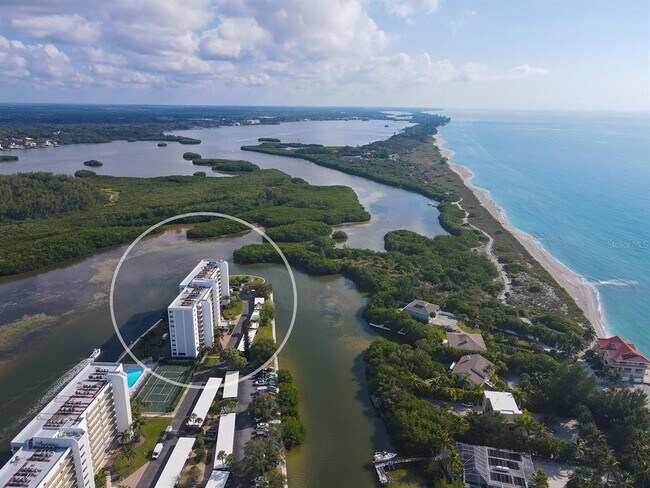 Primary Photo - 9397 Midnight Pass Rd