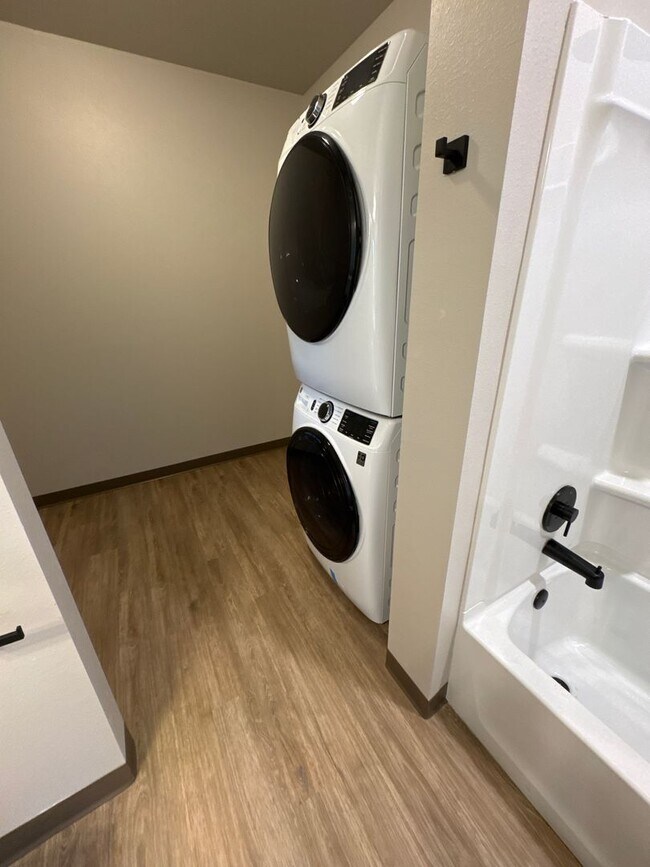 Building Photo - Beautiful, Brand New Studio Near CSU!