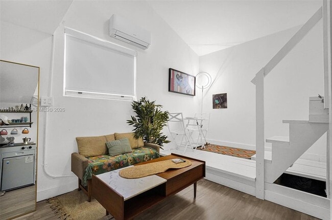 Building Photo - 274 NW 43rd St