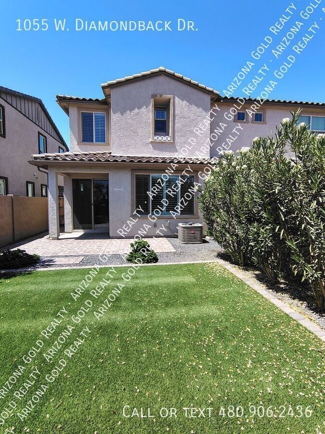 Building Photo - 1055 W. Diamondback Dr.
