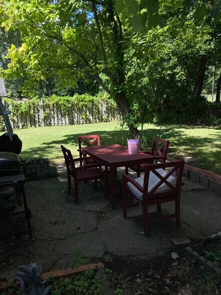 patio - 1241 Western Ave