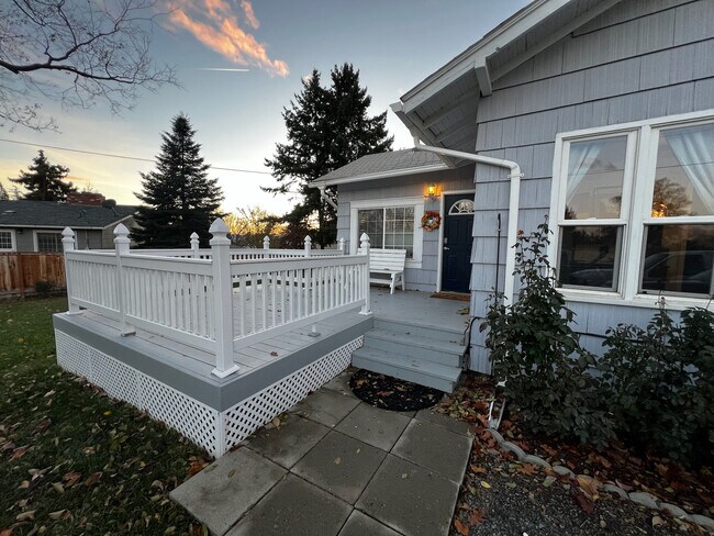 Front Porch - 4404 W Chestnut Ave