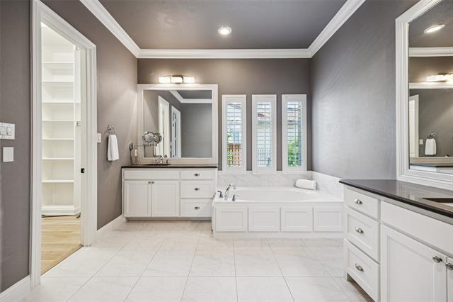 Building Photo - 12537 Winding Hollow Ln