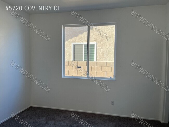 Building Photo - 45720 Coventry Ct.