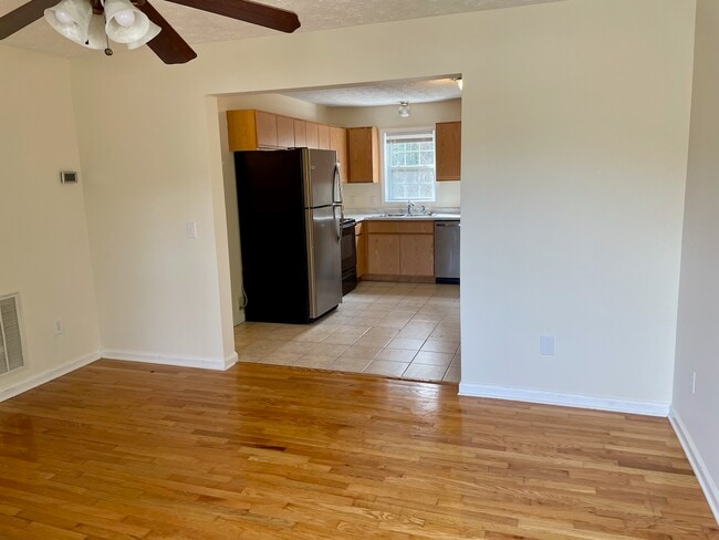 Building Photo - 30 True Way Ln