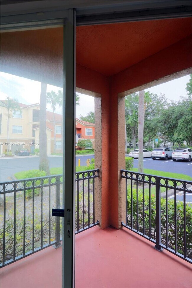 Building Photo - 4506 SW 160th Ave