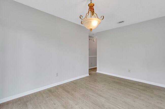 Building Photo - 734 Timber Ridge Trail