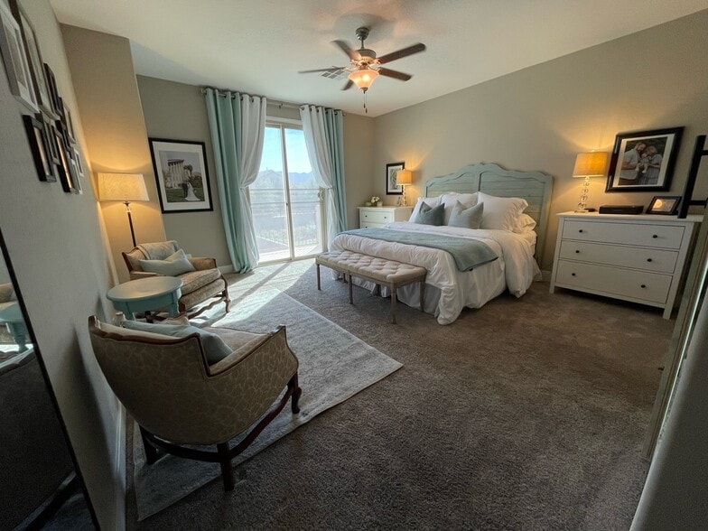 primary bedroom - 10647 Marble Arch St