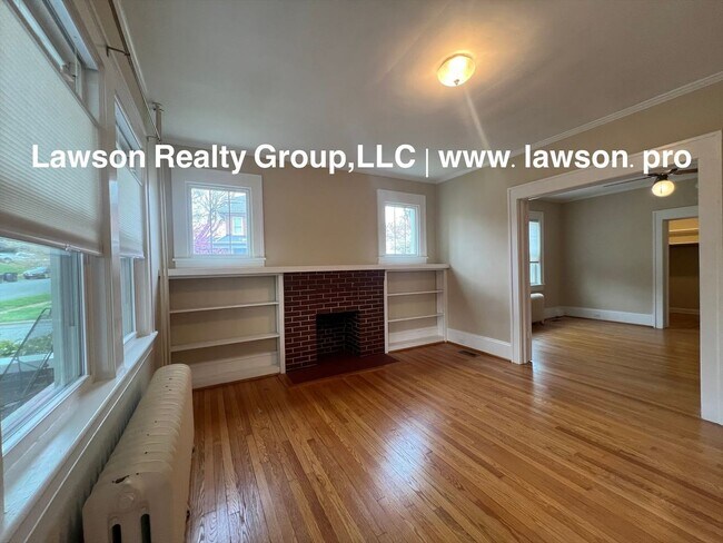 Building Photo - 1733 Maiden Ln SW