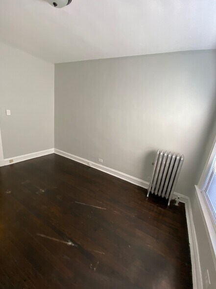 Building Photo - 6522 N Glenwood Ave