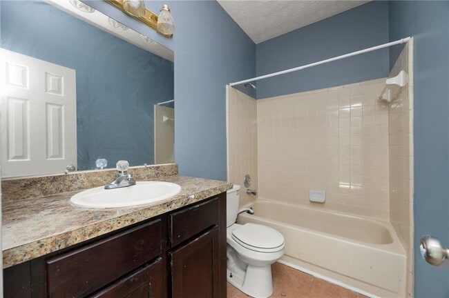 Building Photo - 4997 Wedgewood Pl