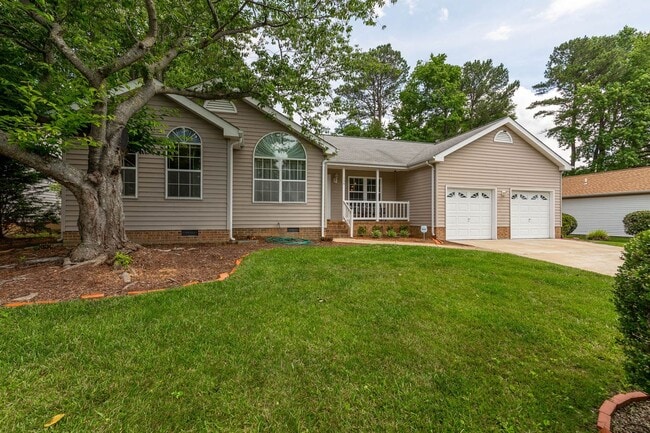 Building Photo - Beautiful Newport News Home