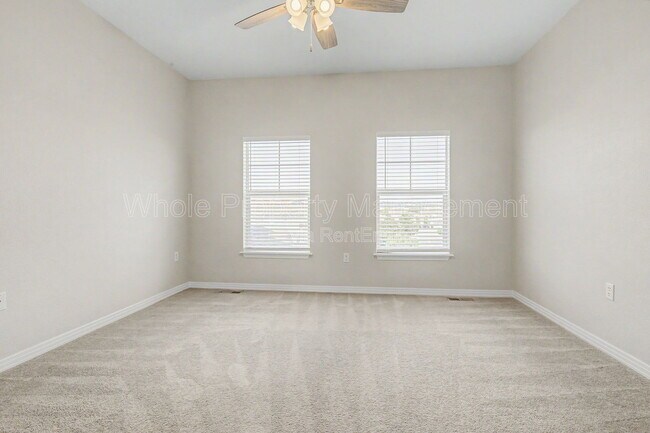 Building Photo - 9558 Pearl Cir