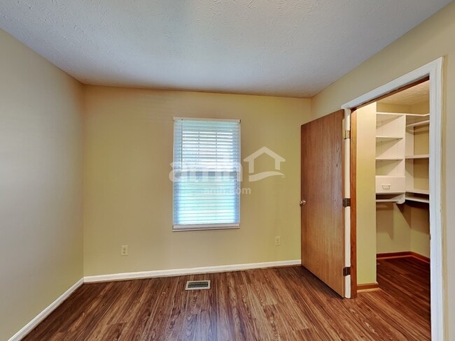 Building Photo - 4363 Squaw Valley Dr