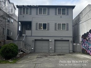 Building Photo - 4343 9th Ave NE