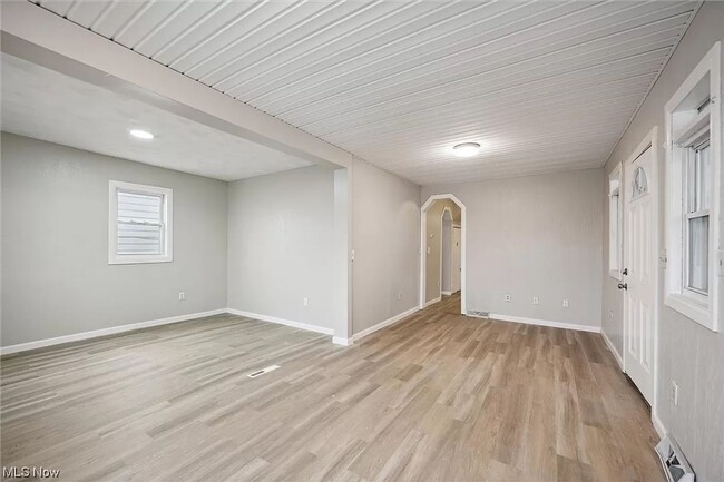 Building Photo - Charming 3 Bedroom Home in Loraine