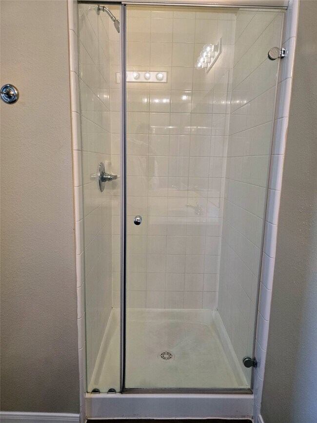 Building Photo - 11126 Kingsnorth Dr