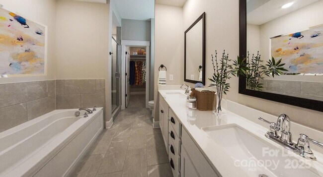 Building Photo - 17014 Fairmount Way