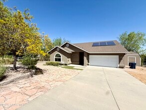 Building Photo - 2640 W Quail View Loop