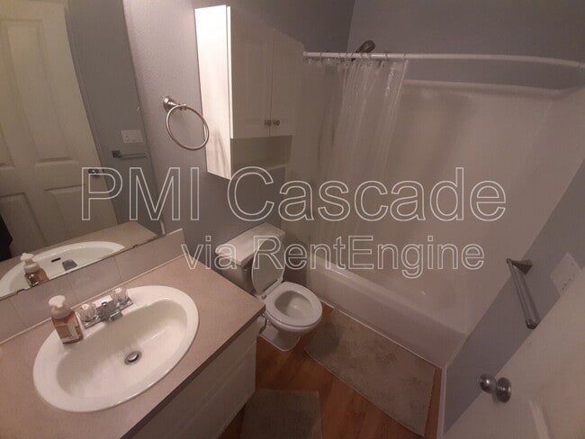 Building Photo - 2185 Hammond Ave