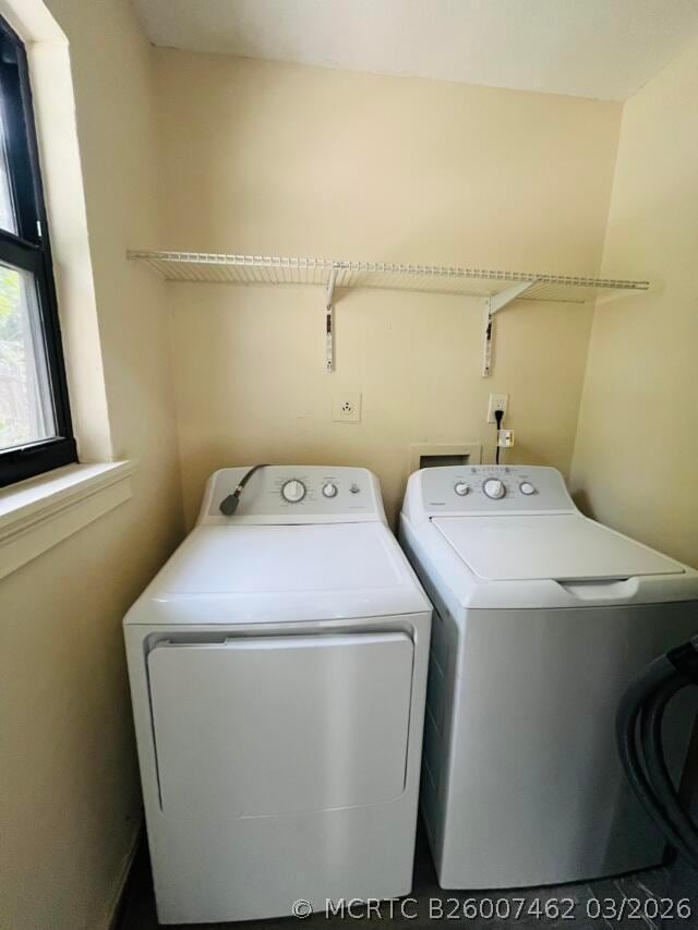 Building Photo - 4195 Sanders Dr