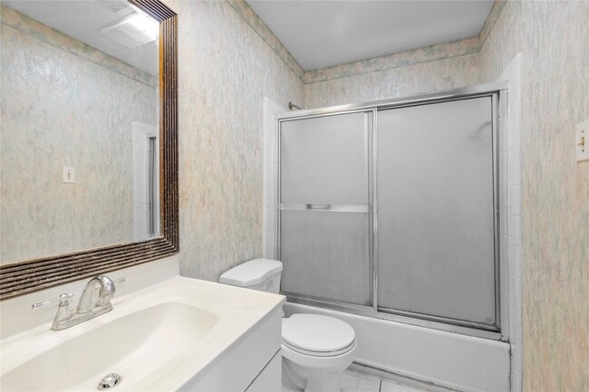 Building Photo - 6742 Westwick Dr